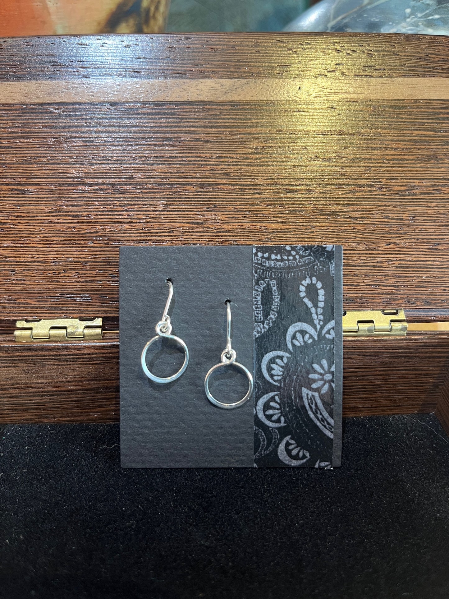 E031 Single Earrings by Linda Trent