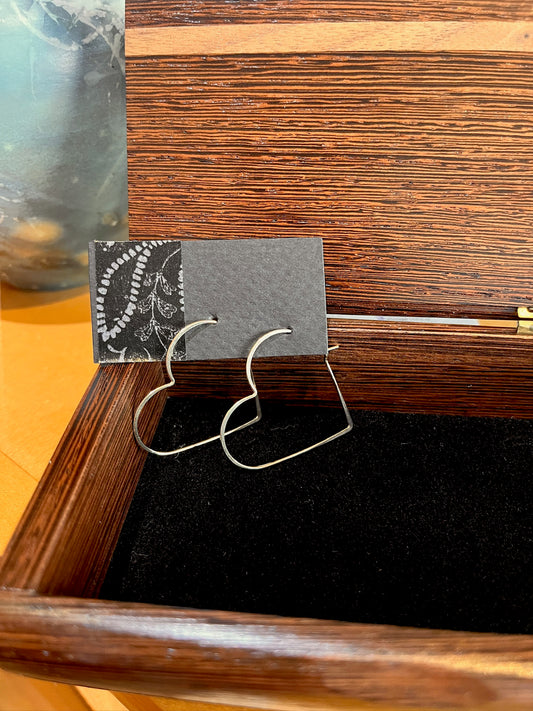 E040 Heart Hoops by Linda Trent