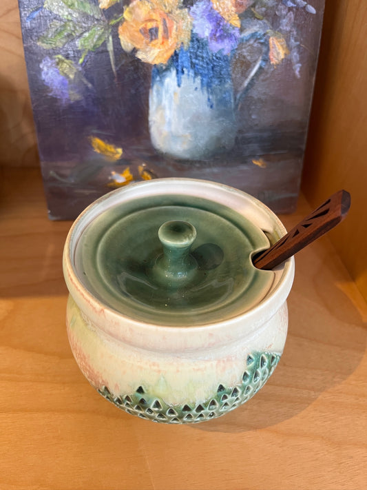 Honey Pot by Wendy Wrenn